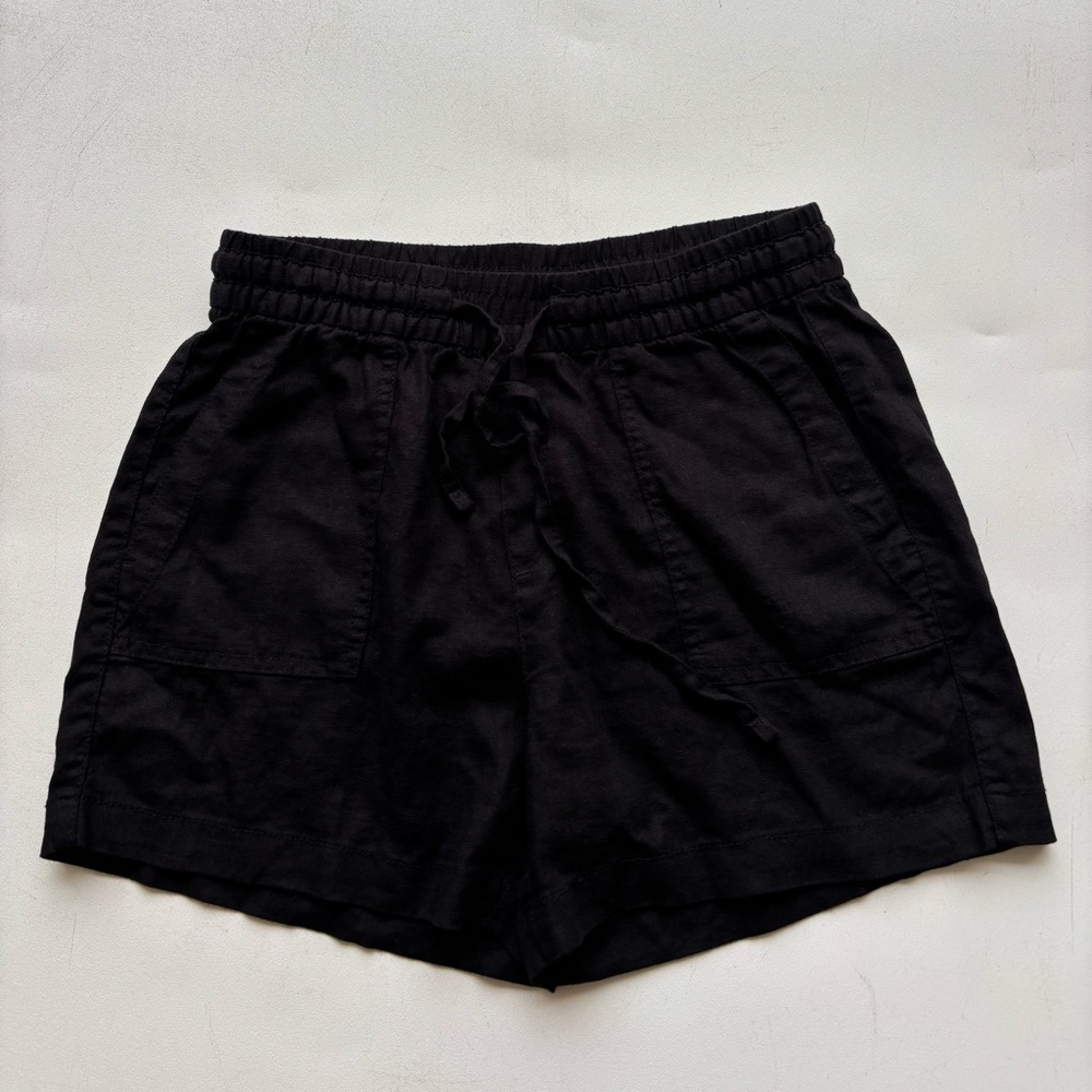 Old Navy High Rise black linen blend shorts 3.5 inseam elastic waist